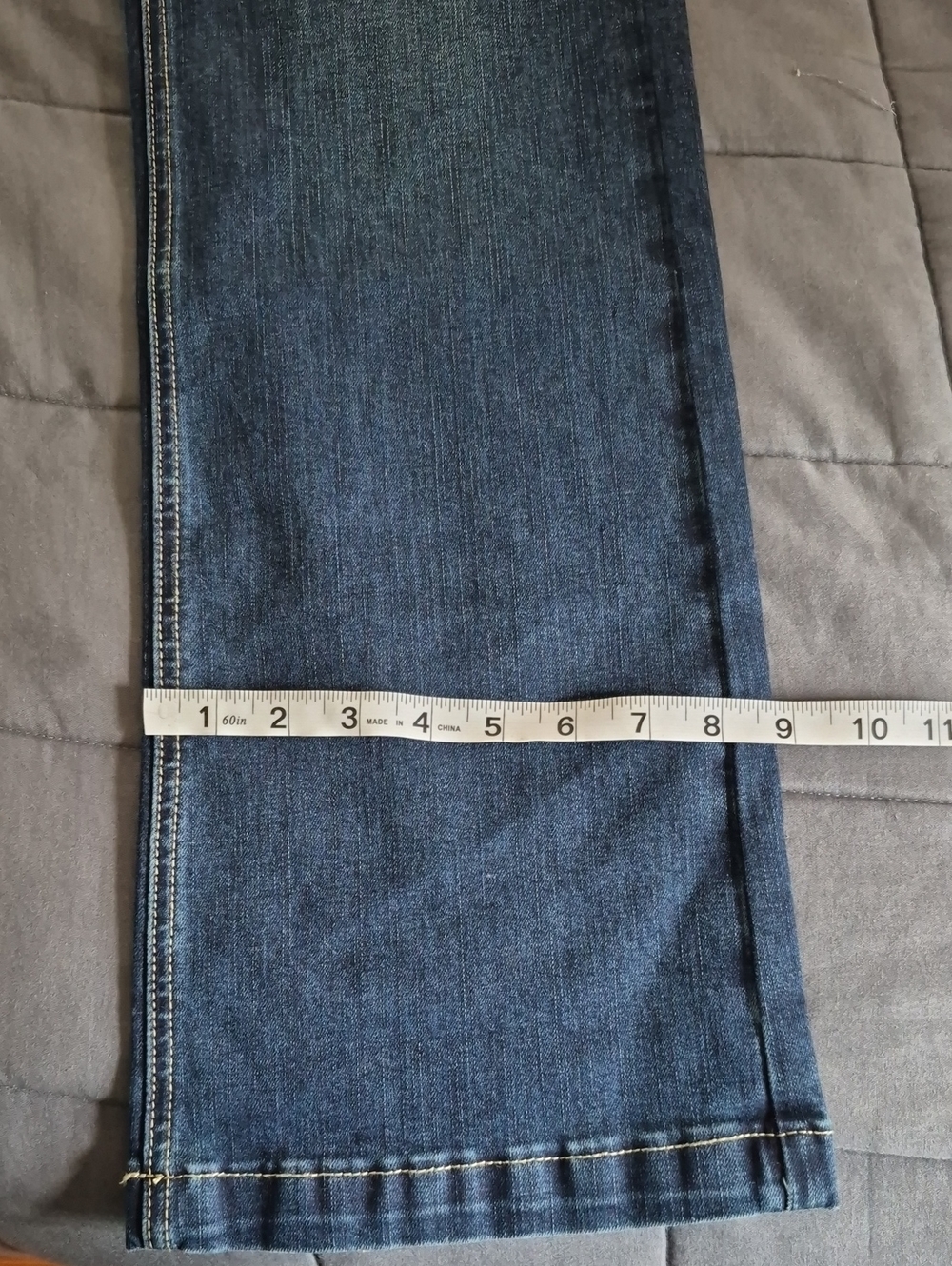 Flamingals Jeans Size M - Picture 9 of 10